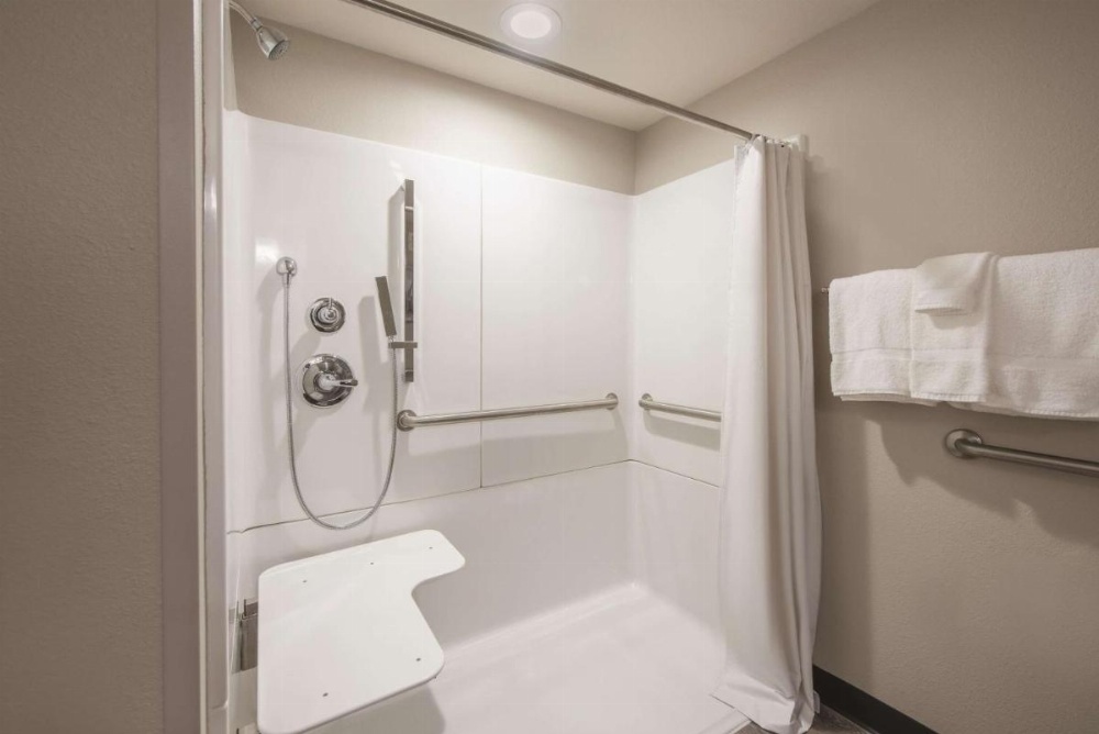 King Room - Mobility Access/Non-Smoking