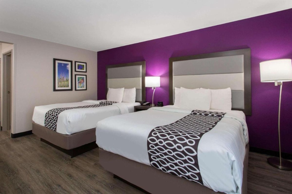 Room image 2
