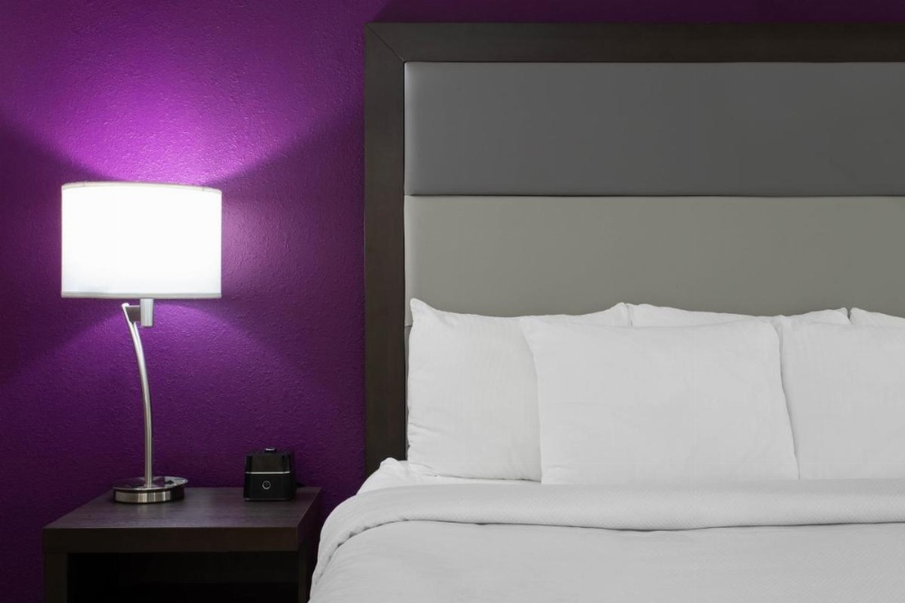 Room image 4